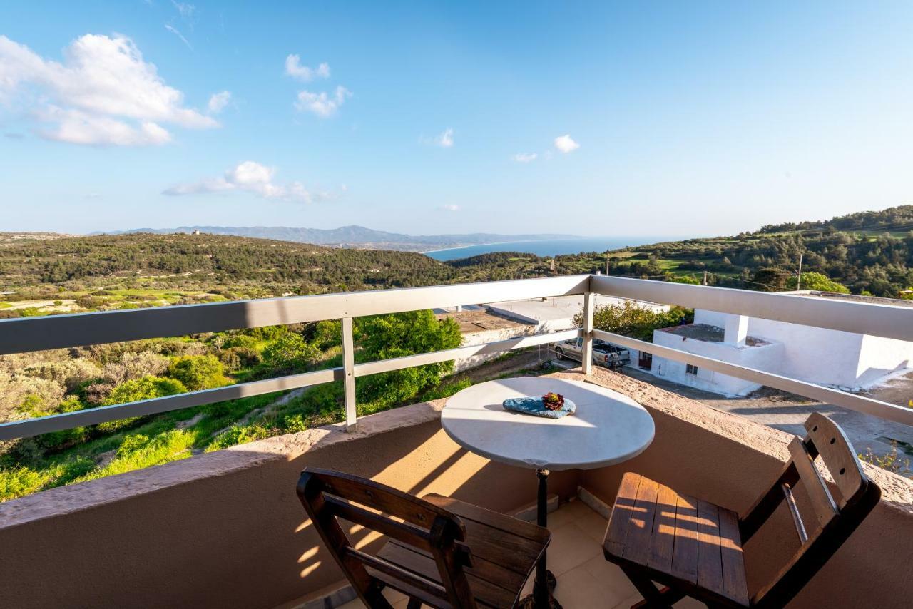 Thomas 2* Monolithos (Rhodes)